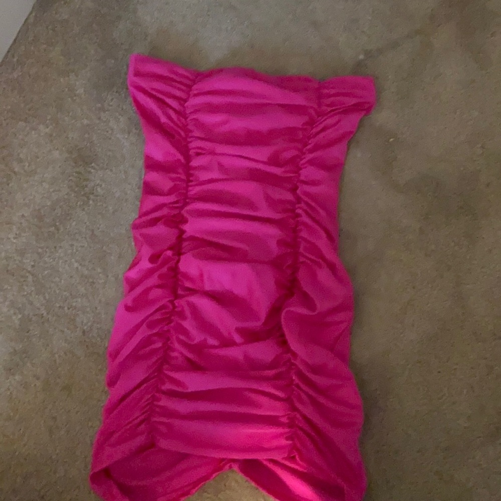 Pink ruched forever 21 dress NEW W/OTags neverwore